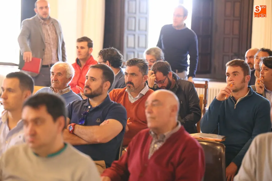 Foto 10 - Alumnos del CEIP Pablo Picasso, de Carbajosa de la Sagrada, visitan Castro Enr&iacute;quez  