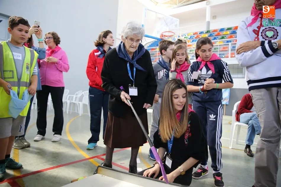 Foto 6 - Las V Olimpiadas Intergeneracionales divulgan los juegos tradicionales adaptados
