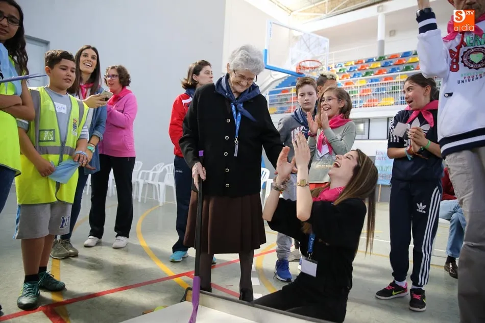 Foto 4 - Las V Olimpiadas Intergeneracionales divulgan los juegos tradicionales adaptados