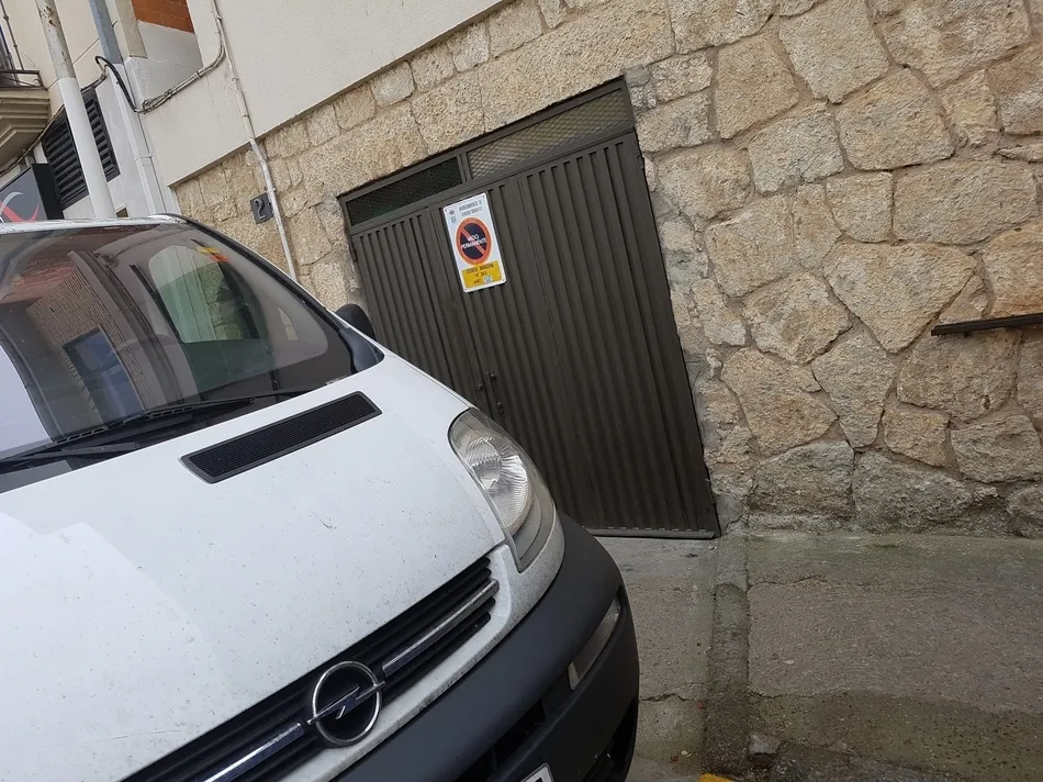 Foto 3 - Los actuales vecinos del mercadillo denuncian el &ldquo;todo vale&rdquo; de los vendedores a la hora de...