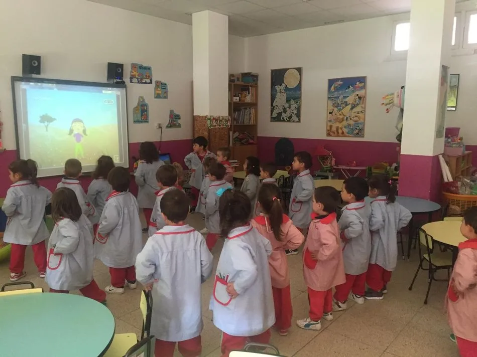 Foto 11 - Los alumnos de tres a&ntilde;os del colegio Padres Trinitarios practican mindfulness