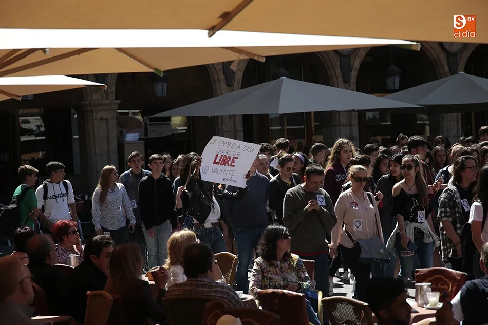 Foto 6 - Grupos de estudiantes expresan su rechazo a la &ldquo;escandalosa sentencia&rdquo; de &lsquo;La Manada&rsquo;