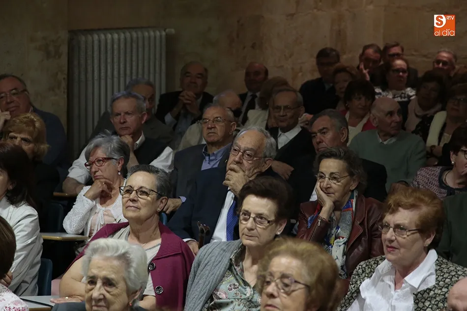 Foto 2 - D&iacute;a feliz para los sacerdotes de la Di&oacute;cesis salmantina que cumplen 50 y 25 a&ntilde;os de su...