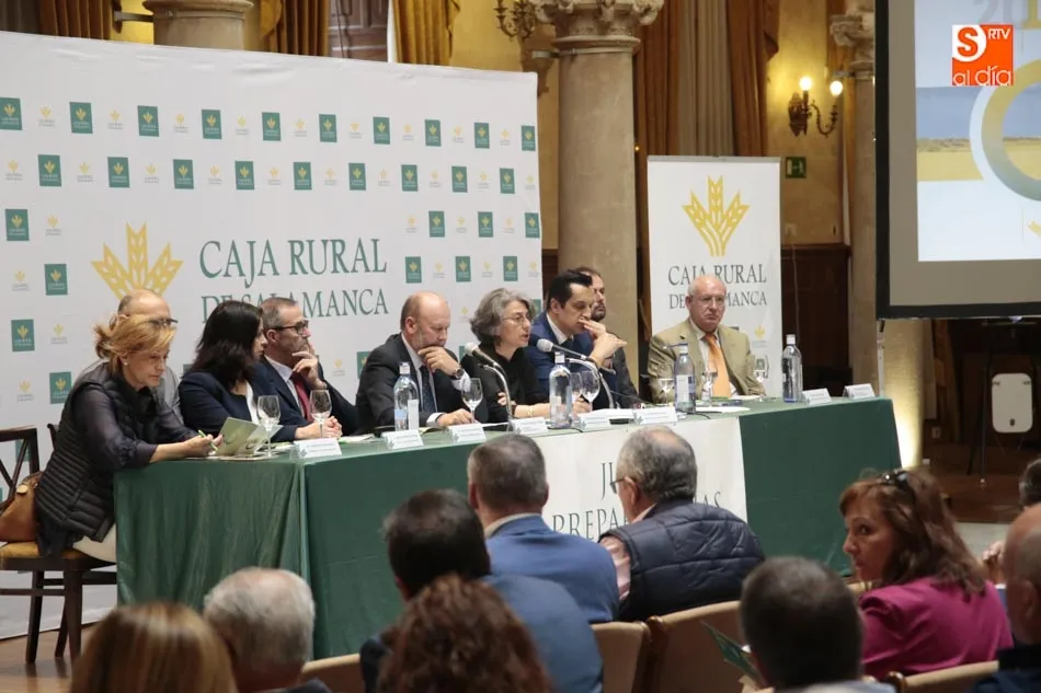 Foto 6 - El presidente de Caja Rural destaca el incremento de socios y del volumen de negocio