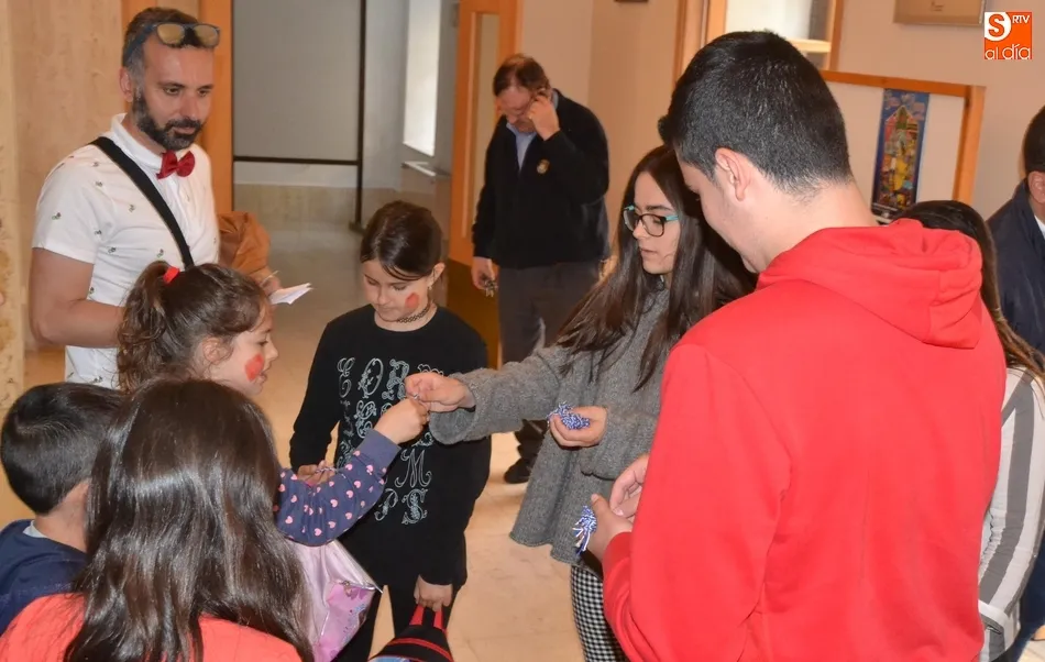 Foto 6 - Escolares de Mir&oacute;briga y comarca se unen en un festival solidario de artes esc&eacute;nicas  