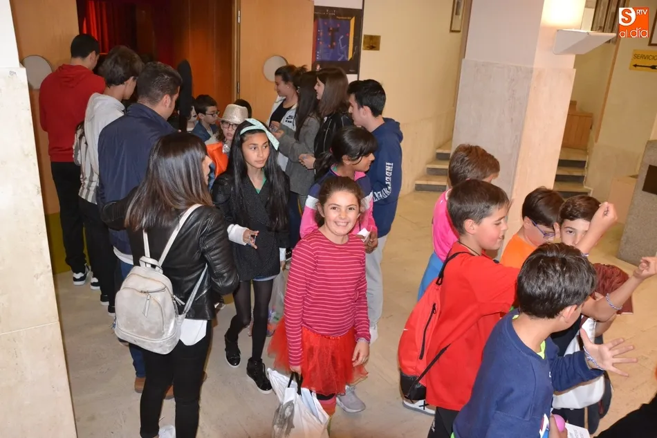 Foto 3 - Escolares de Mir&oacute;briga y comarca se unen en un festival solidario de artes esc&eacute;nicas  