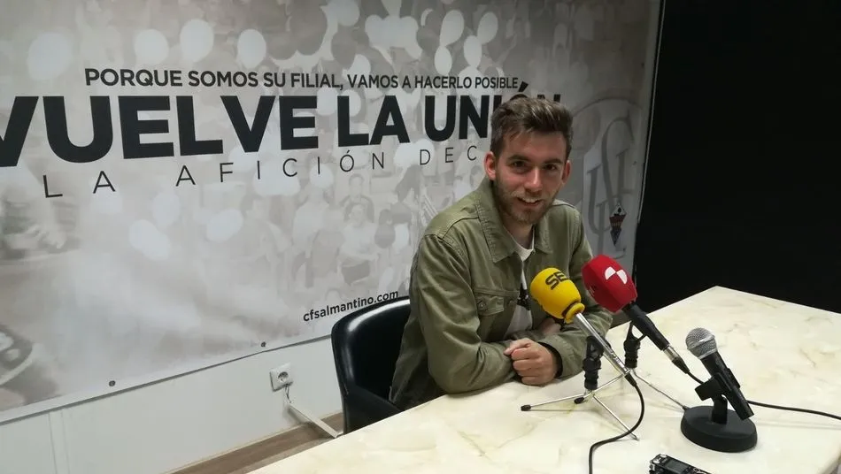 Pablo Cortés, durante la rueda de prensa. Foto: www.cfsalmantinouds.com