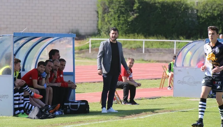 Astu, en el último partido de Unionistas. Foto: Alberto Martín