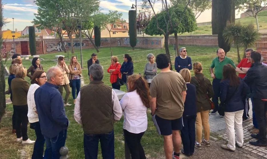 Los actuales vecinos del mercadillo lucharán para que el Ayuntamiento no cancele el traslado  