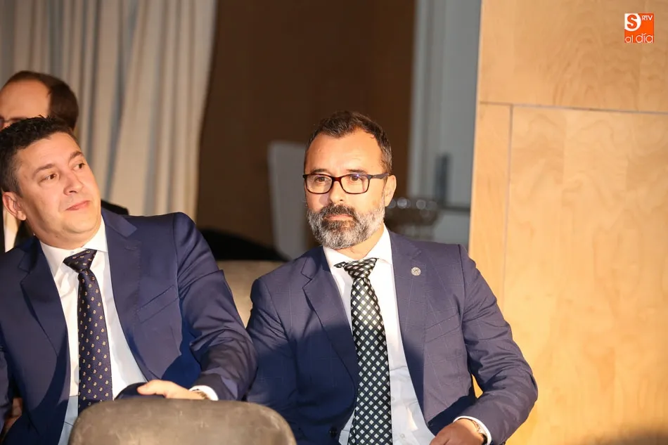Foto 6 - Imposici&oacute;n de becas a los alumnos del Grado de Odontolog&iacute;a