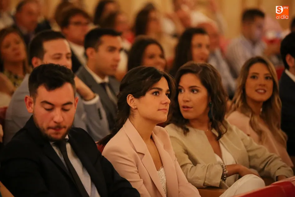 Foto 5 - Imposici&oacute;n de becas a los alumnos del Grado de Odontolog&iacute;a
