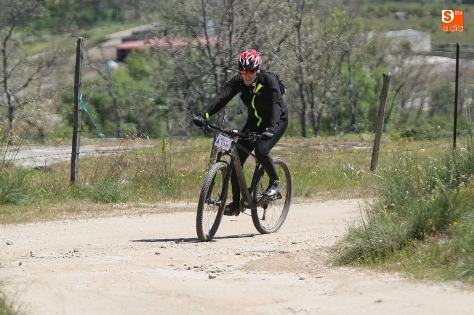 Foto 8 - Carlos Otero y Natalia Huertas ganan la III BTT Entresierras