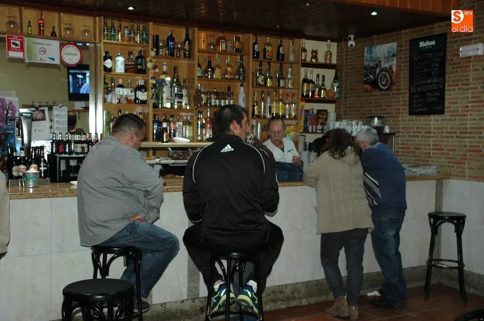 Foto 3 - Los vecinos de Cip&eacute;rez disfrutan del pintxo-pote  