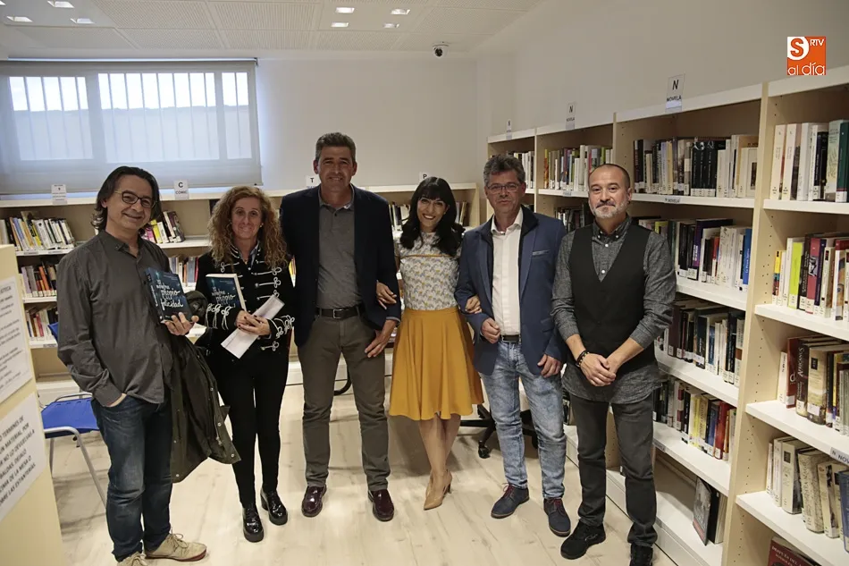 Foto 7 - Mar&iacute;a Jeunet participa en la inauguraci&oacute;n de la biblioteca de Do&ntilde;inos  
