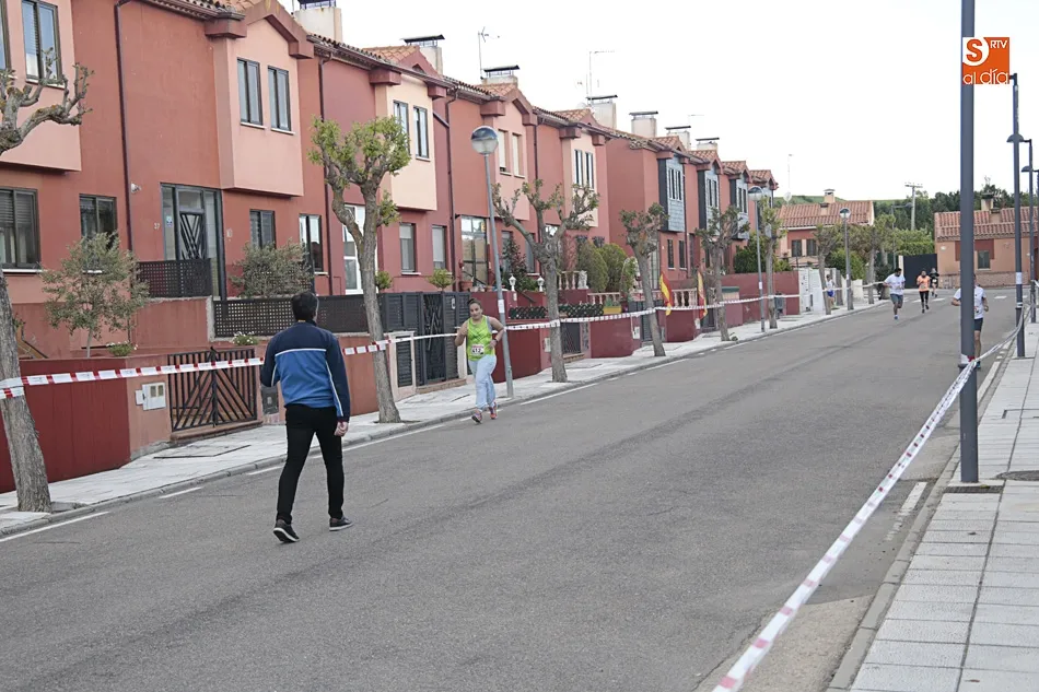 Foto 8 - Isabel Almaraz y Adri&aacute;n Mart&iacute;n se imponen en la Urbana de Monterrubio, que repite &eacute;xito