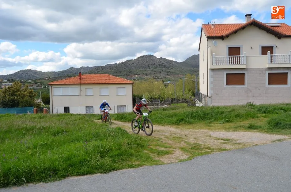 Foto 8 - Unos 60 participantes corren y pedalean en el Duatl&oacute;n Ciudad de B&eacute;jar  