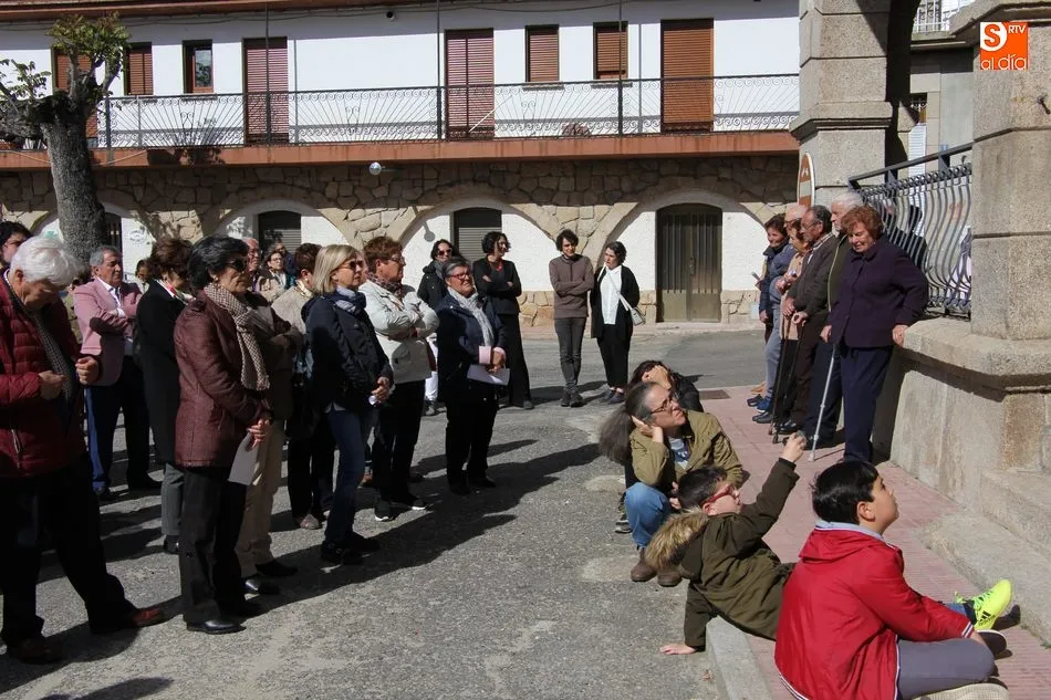 Foto 4 - Villarino homenajea a su poeta Jos&eacute; Miguel Ull&aacute;n  