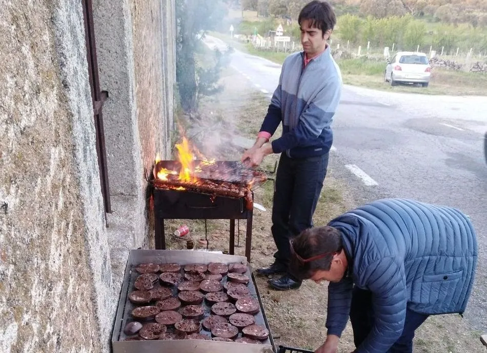 Foto 6 - Gastronom&iacute;a y actos religiosos en Grandes para celebrar San Gregorio  
