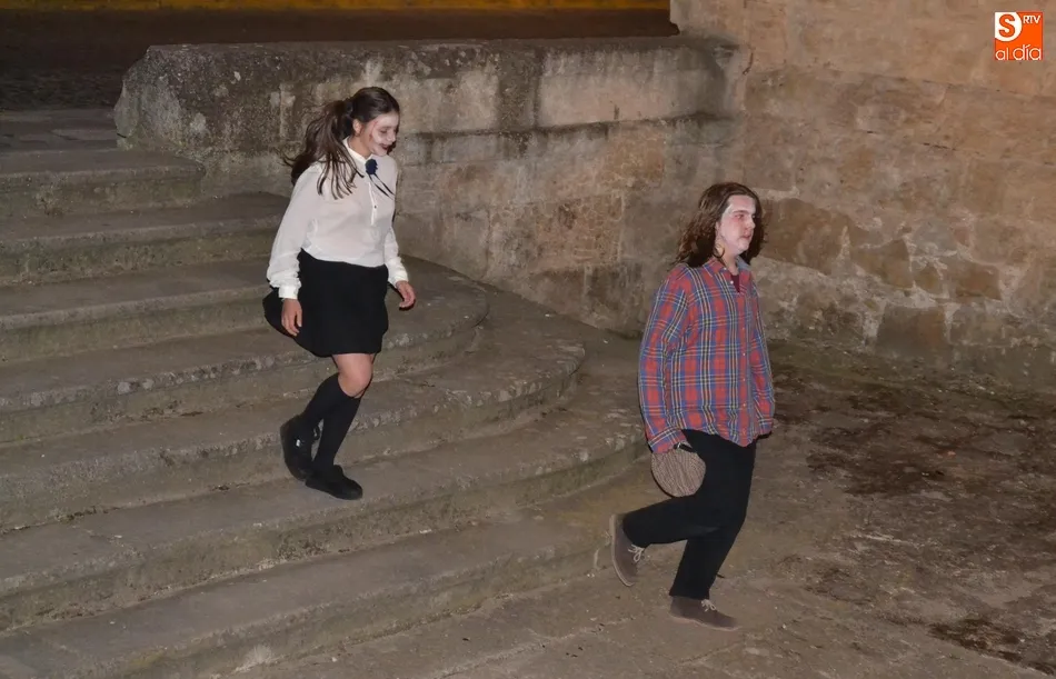 Foto 4 - Otro centenar de personas vive una fr&iacute;a noche maldita  
