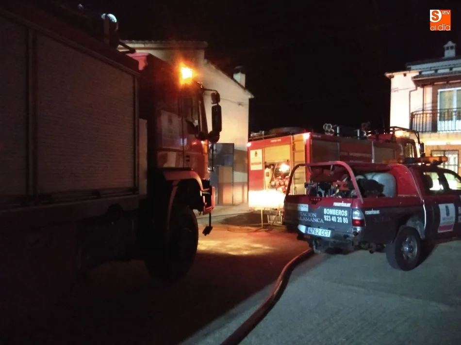 Foto 2 - Muere un bombero mientras trabajaba en la extinci&oacute;n del incendio en una vivienda de Colmenar de...