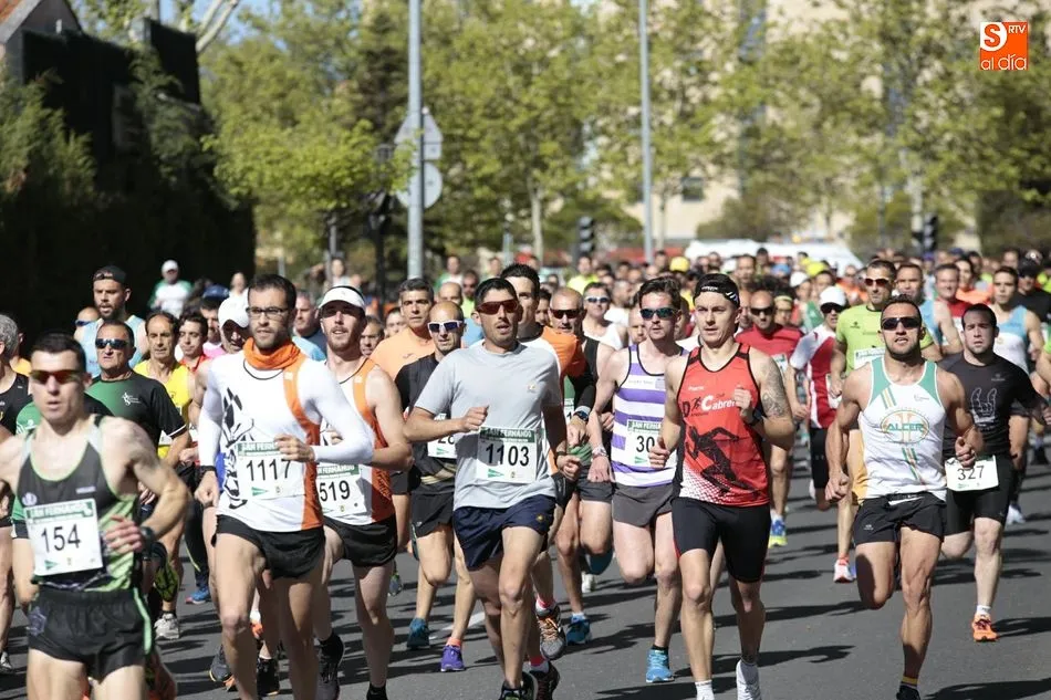 Gran respuesta a la cita deportiva y solidaria del Mando de Ingenieros. Fotos: Alejandro López