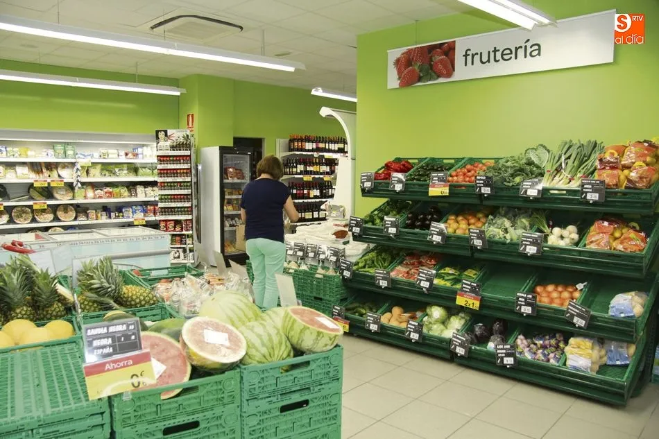 Foto 4 - Carrefour Express celebra en Vitigudino su tercer aniversario con interesantes ofertas  