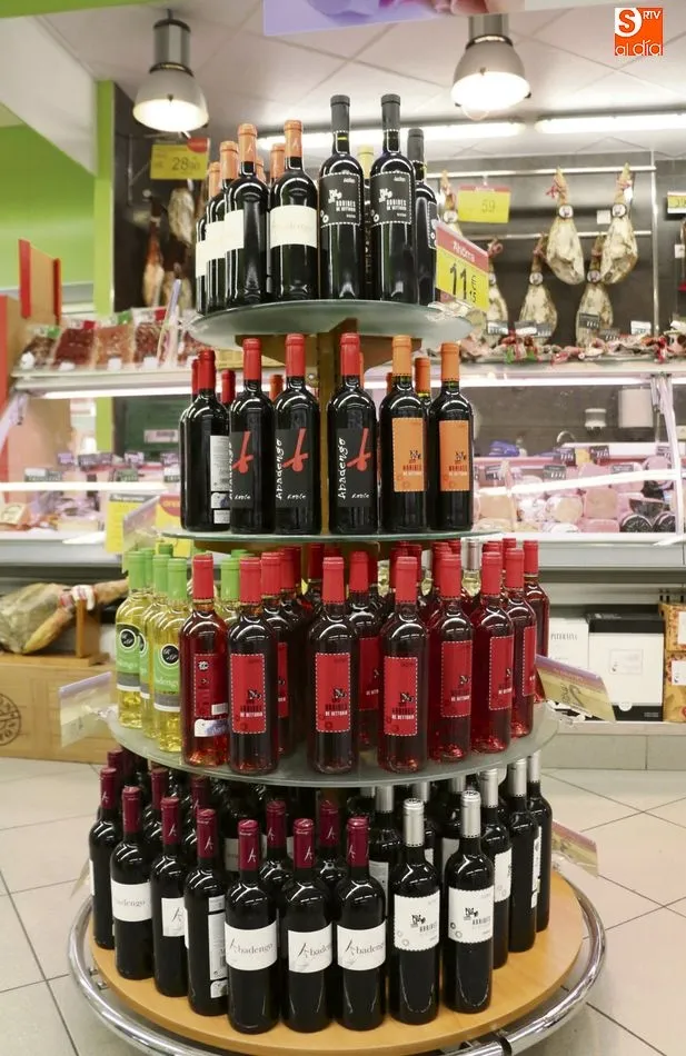 Foto 3 - Carrefour Express celebra en Vitigudino su tercer aniversario con interesantes ofertas  