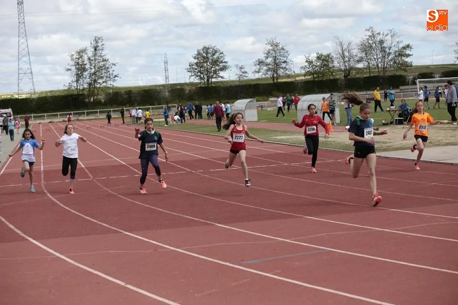 Finales de Juegos Escolares en las pistas. Fotos: Alejandro López