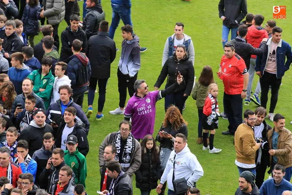 Foto 5 - El CF Salmantino UDS jugar&aacute; la fase de ascenso tras aprovechar el tropiezo del Tordesillas  