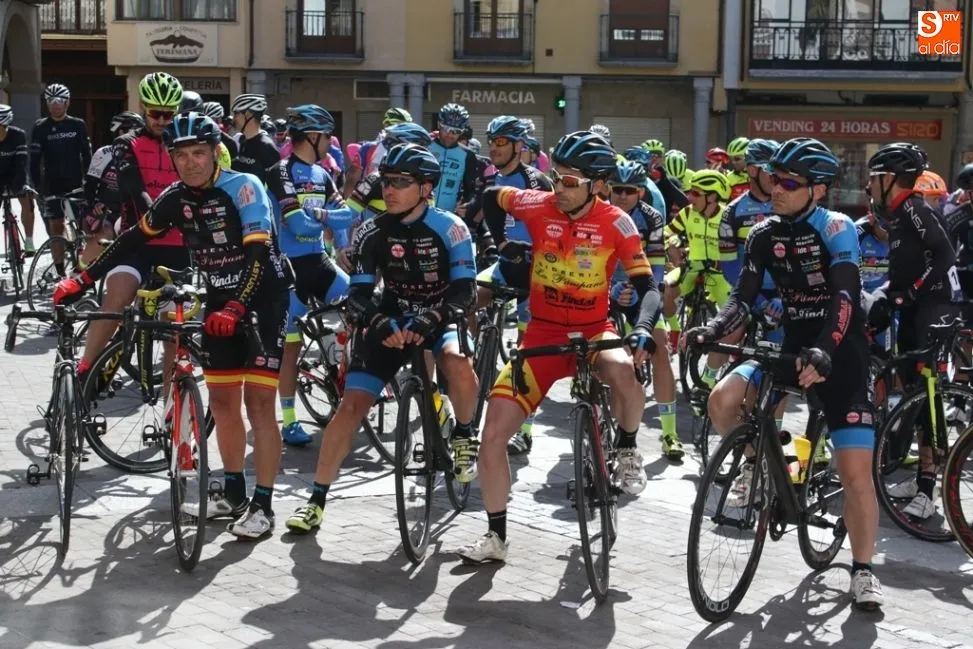 Foto 7 - Eladio Jim&eacute;nez gana al sprint el Trofeo Santa Teresa &ndash; A&ntilde;o Jubilar Teresiano  