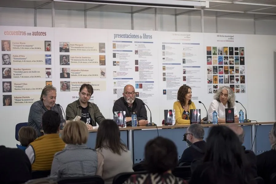 Presentación de la obra ‘PLayade’ en la Feria Municipal del libro de Salamanca / Foto: Carmen Borrego