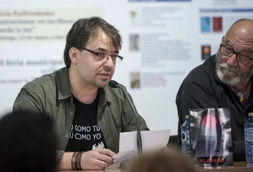 Foto 5 - Josetxu Mor&aacute;n recrea la tragedia de los refugiados que llegan a una Europa erizada de fronteras y...