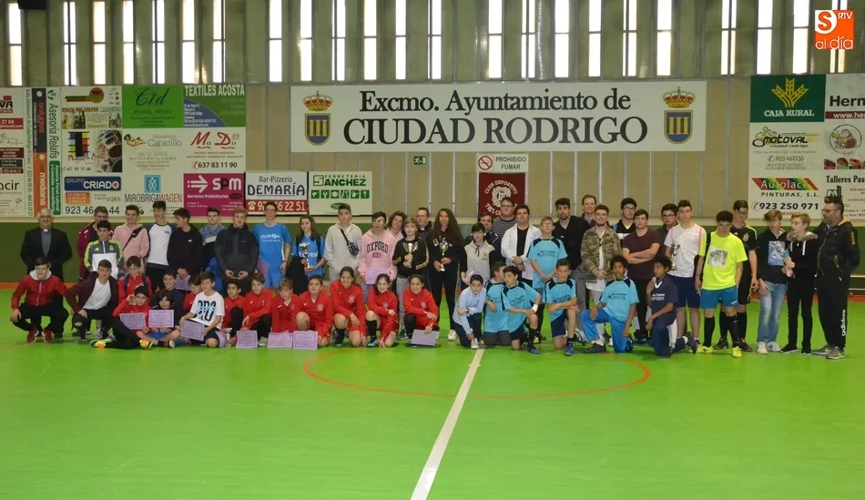 Seven Pandang y Viejas Glorias triunfan en el XI Trofeo San Cayetano  