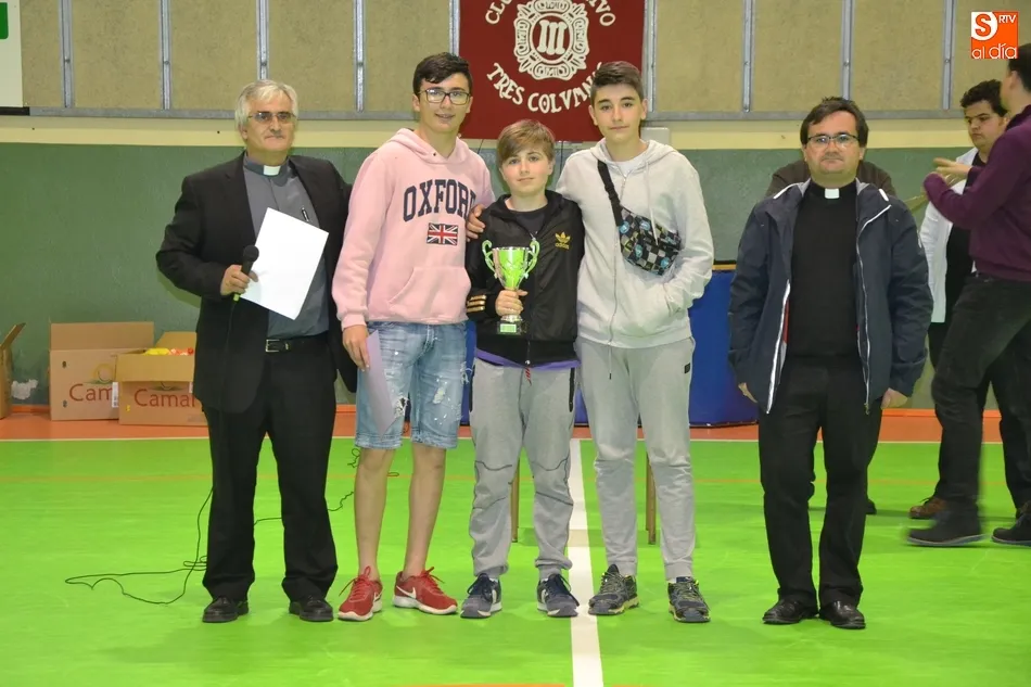 Foto 8 - Seven Pandang y Viejas Glorias triunfan en el XI Trofeo San Cayetano  