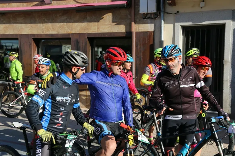Foto 2 - &Eacute;xito de la Quedada BTT de Alaraz con m&aacute;s de 250 participantes