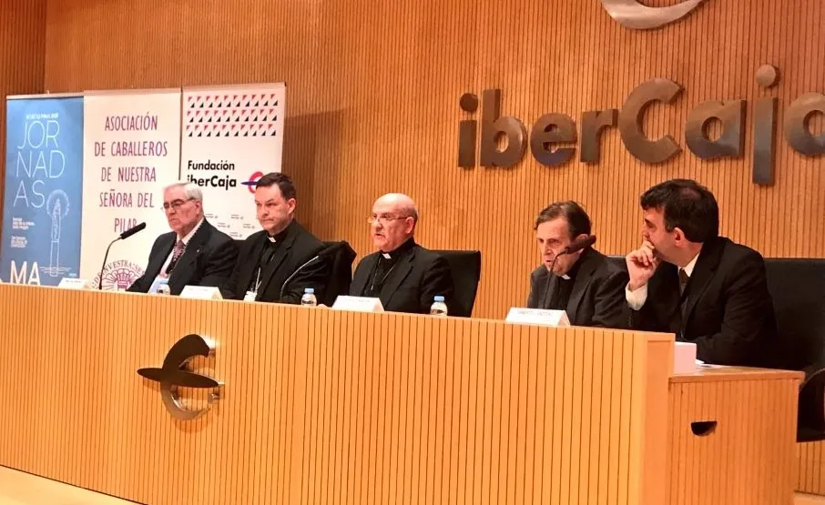 El Obispo participa en Zaragoza en unas Jornadas Marianas sobre la Virgen del Pilar  