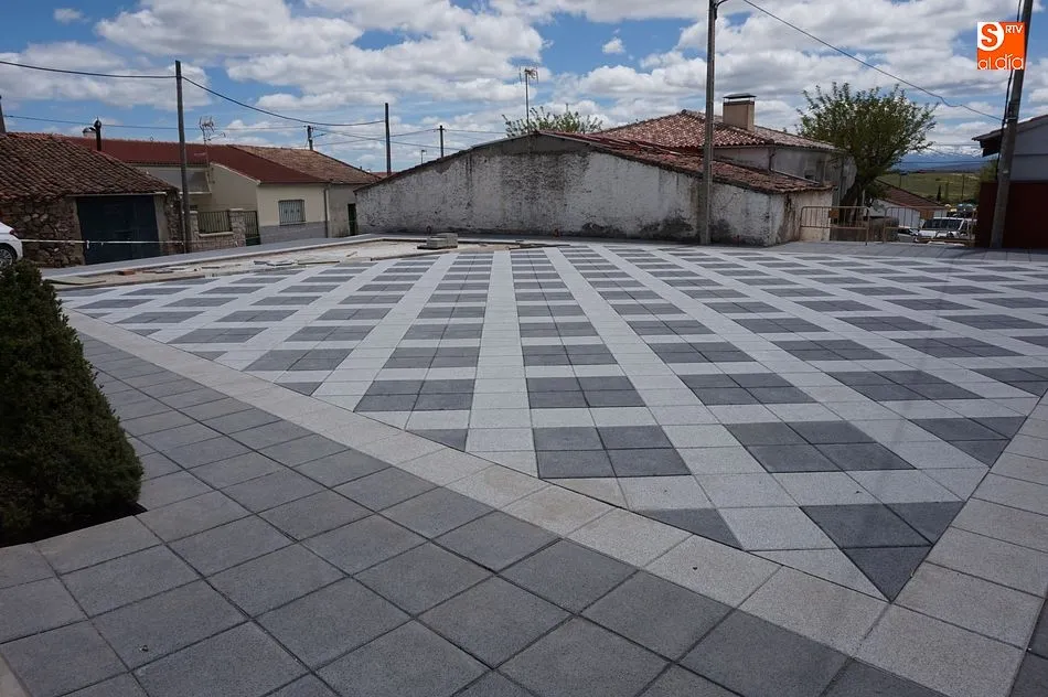 Foto 5 - La nueva plaza estar&aacute; lista para las fiestas de Santa Isabel