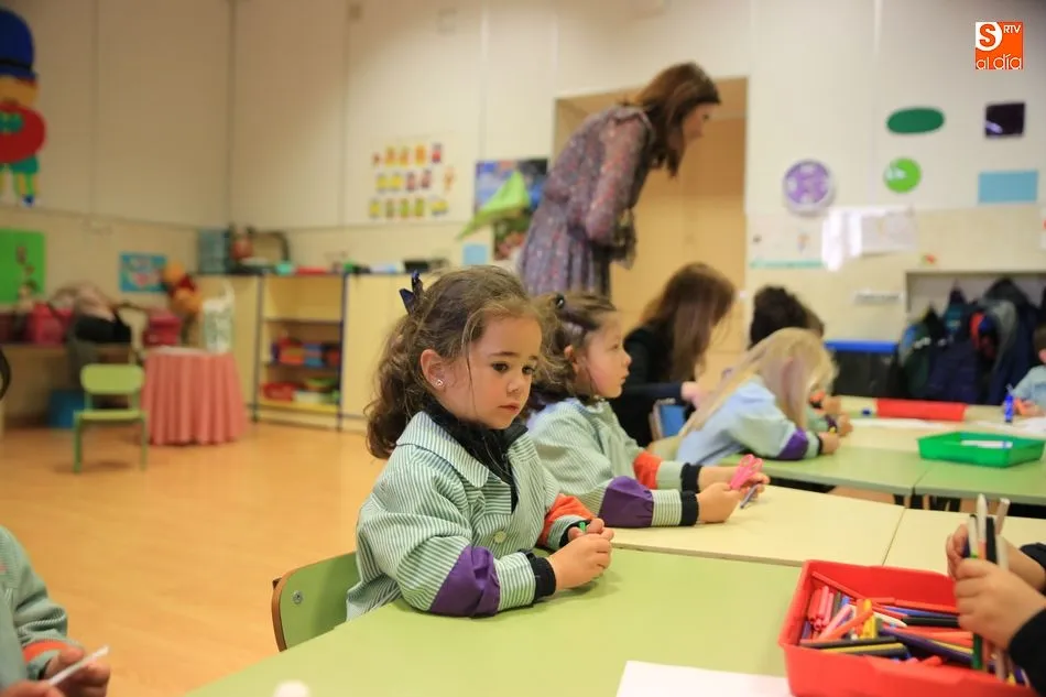 Foto 11 - M&aacute;s de 1.500 escolares salmantinos se comprometen con el consumo responsable