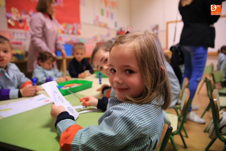 Foto 8 - M&aacute;s de 1.500 escolares salmantinos se comprometen con el consumo responsable