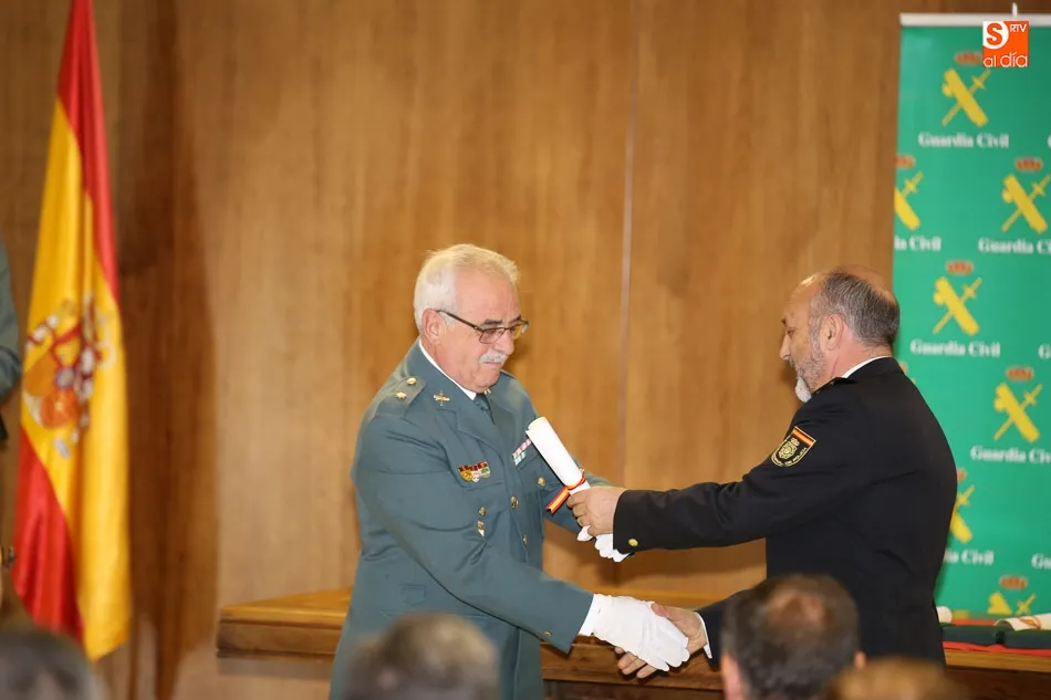 Foto 11 - Un d&iacute;a de aniversario para reconocer &ldquo;la magn&iacute;fica labor de la Guardia Civil de Salamanca&rdquo;
