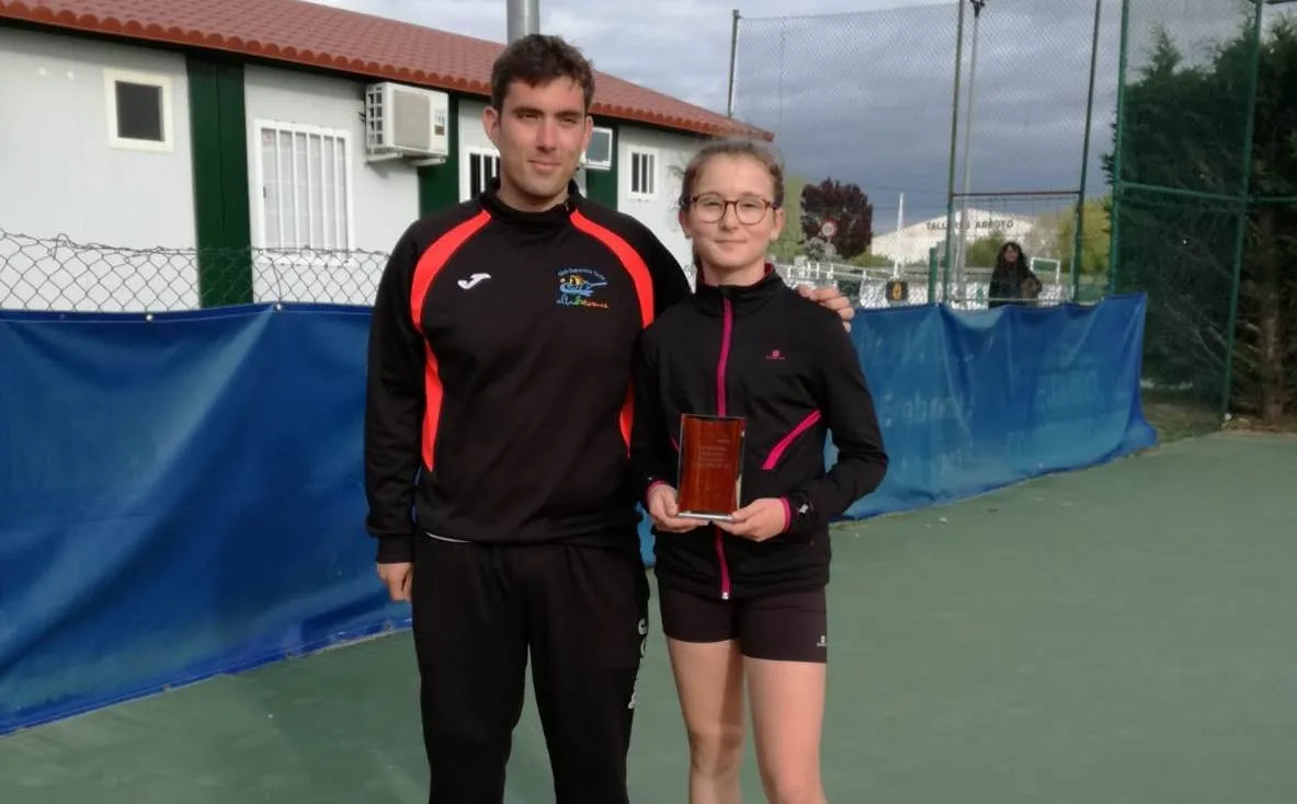 Foto 3 - Carolina Benito pierde la final de la fase de Alba de Tormes del circuito Camino del &Eacute;xito  