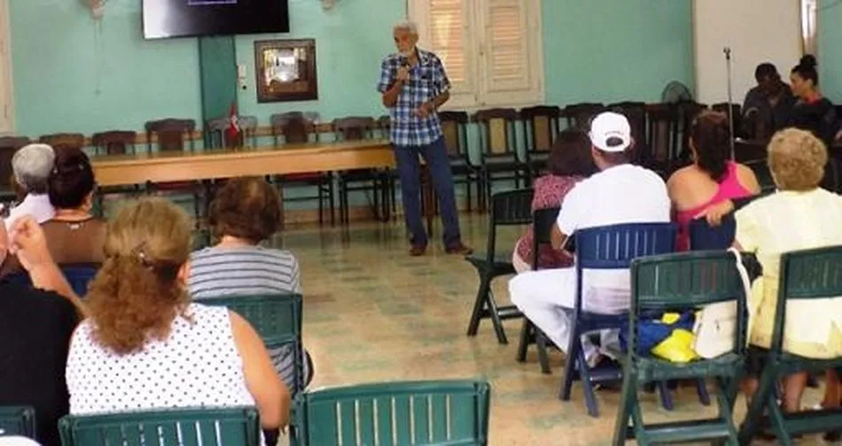 Foto 2 - El Club Villarino en la Habana homenajea a las familias  