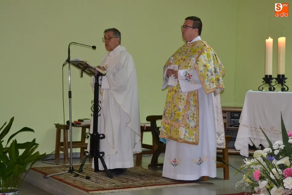 Foto 5 - Los fieles de F&aacute;tima celebran la festividad de la Virgen que le da nombre  