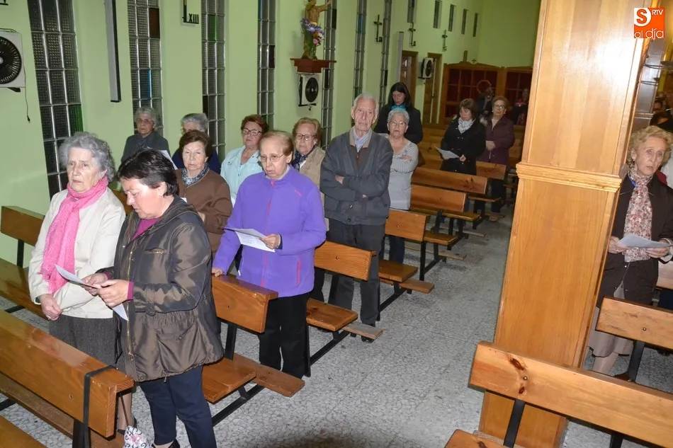 Foto 4 - Los fieles de F&aacute;tima celebran la festividad de la Virgen que le da nombre  