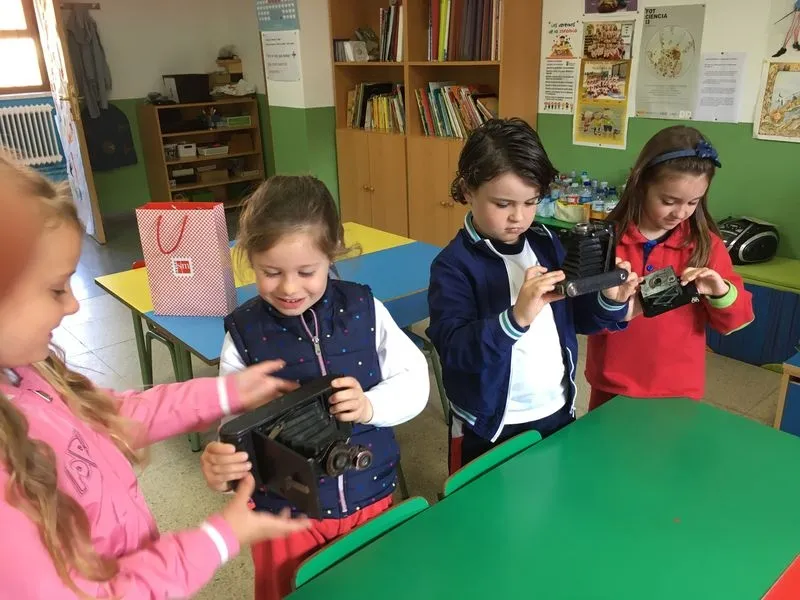 Foto 4 - Los infantiles del colegio Padres Trinitarios se asoman al pasado  