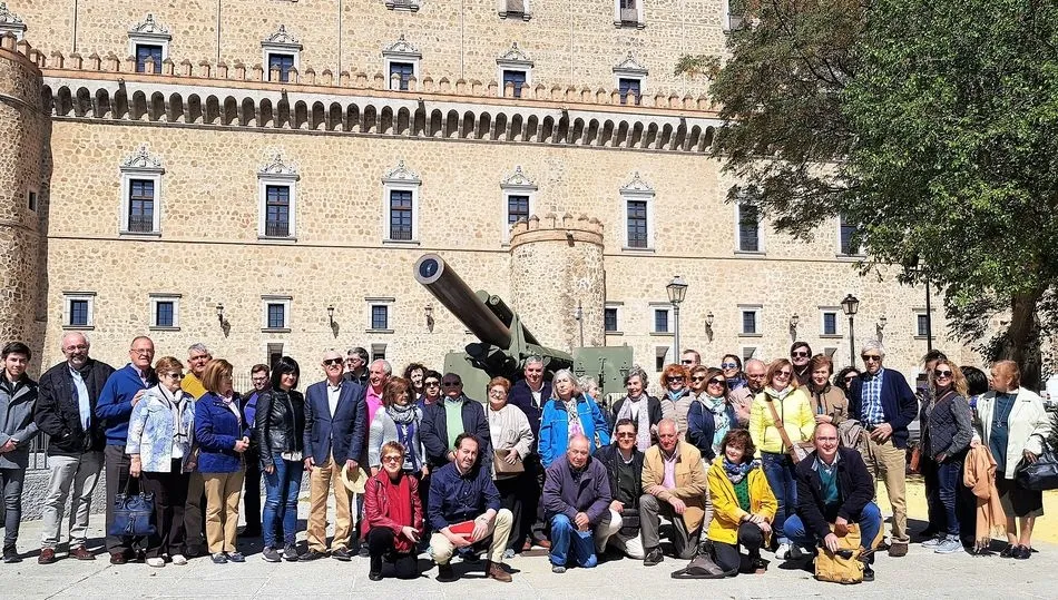 Visita de 50 bejaranos al Museo del Ejército de Toledo