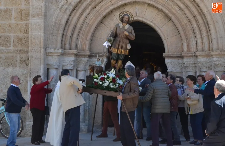 Cancelada la procesión de San Isidro en San Andrés tras estar a punto de irse al suelo su imagen  