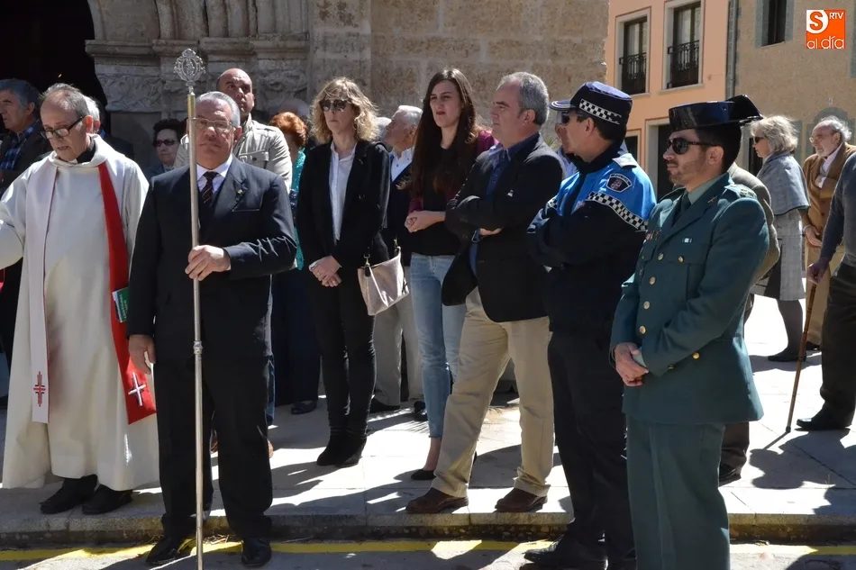 Foto 11 - Cancelada la procesi&oacute;n de San Isidro en San Andr&eacute;s tras estar a punto de irse al suelo su imagen  