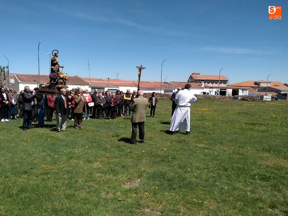Foto 7 - Ganaderos y agricultores homenajean a San Isidro