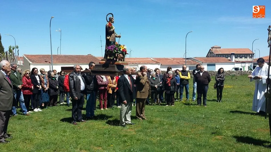 Foto 4 - Ganaderos y agricultores homenajean a San Isidro